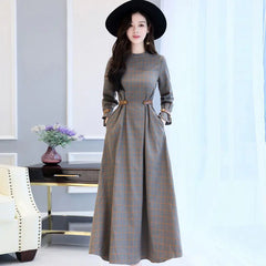 Vintage Long Sleeve Plaid Dress with Flared Hem
