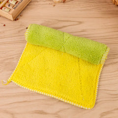 "Lint-Free Towels for Kitchen Cleaning"