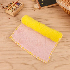 "Lint-Free Towels for Kitchen Cleaning"