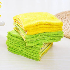 "Lint-Free Towels for Kitchen Cleaning"
