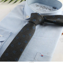 Stylish Korean Narrow Striped Tie for Men (Custom)