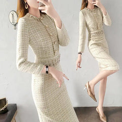 Vintage Waist-Defined Woolen Dress