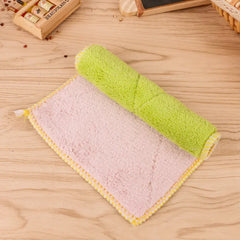 "Lint-Free Towels for Kitchen Cleaning"